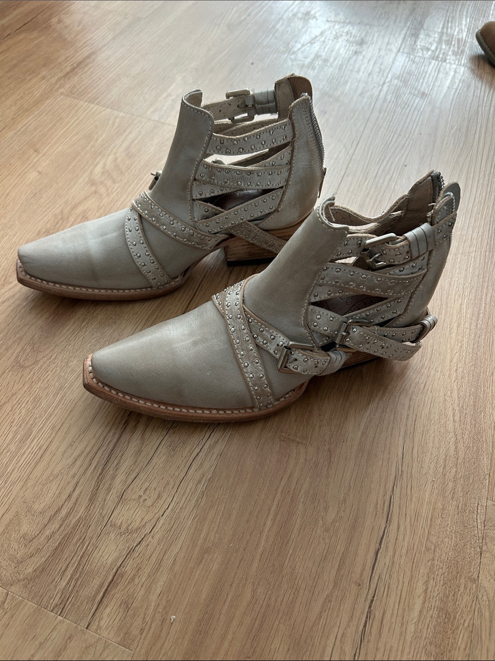 Freebird boots excellent condition